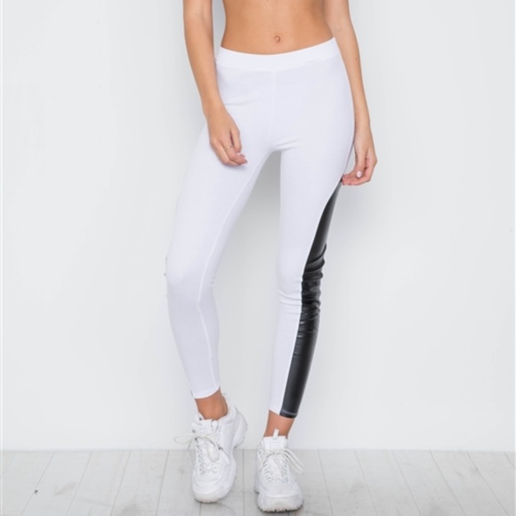 EDGY VIBES LEATHER PANEL ANKLE LEGGINGS white - Picture 3 of 7